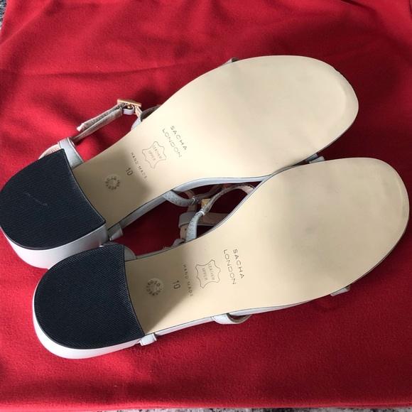 SALE β₯οΈ NWT Gold studded Valentino-style leather sandals + dustbag - Picture 8 of 12